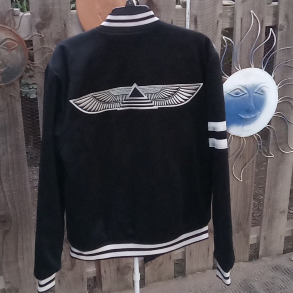 Black Performance Jacket - Picture 2 of 7